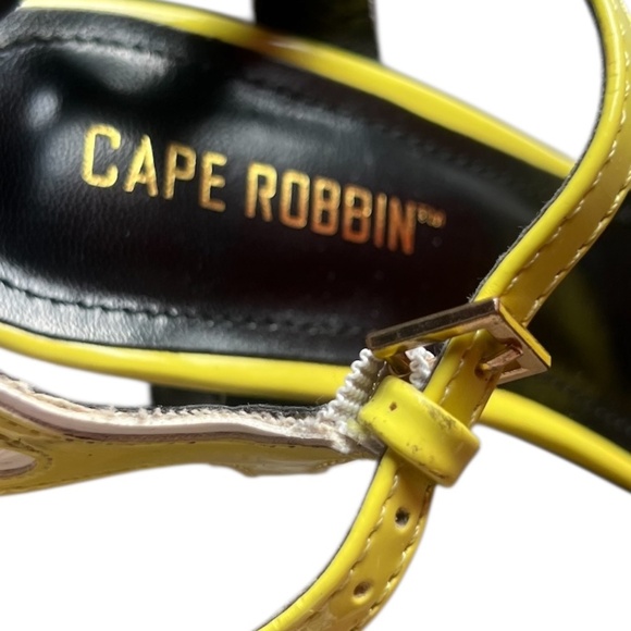 NEW Cape Robbin Inferno Flame Accent Stiletto Heels Open Toe Sandals Neon Yllow - Picture 9 of 9